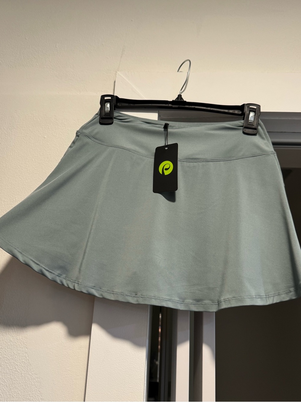 Sage green Athletic Trnnis Skirt w/built in shorts (skort). Stretch Waistband XS
